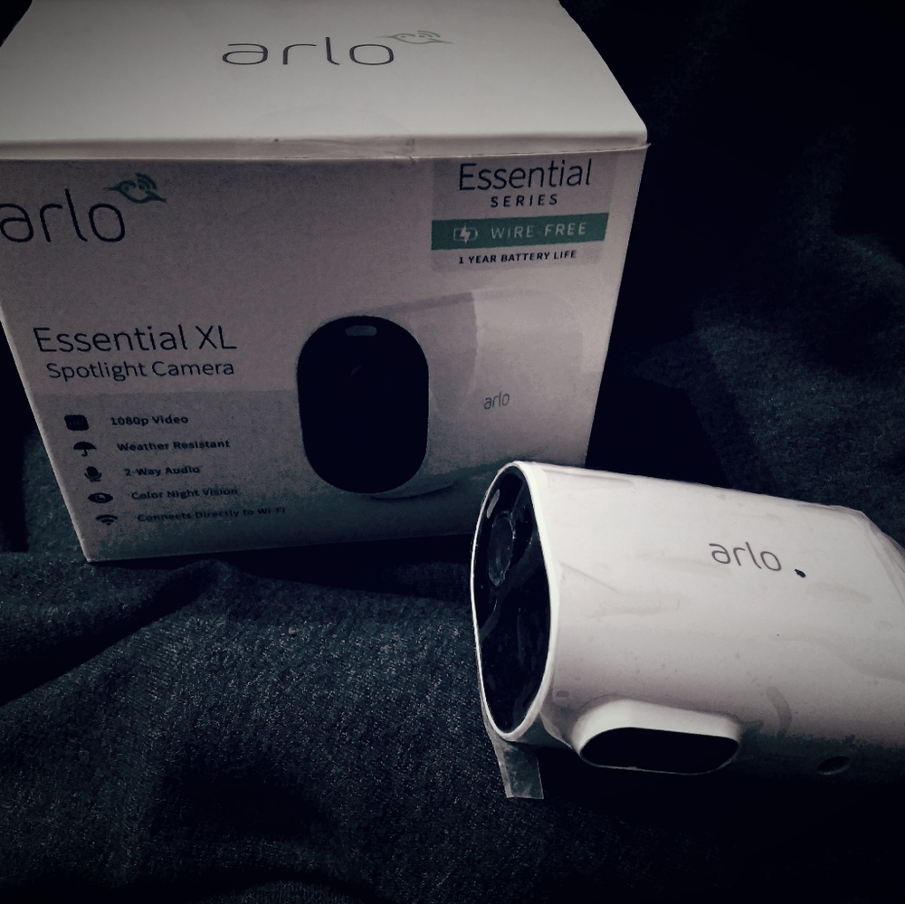 Arlo Essential XL Spotlight Camera